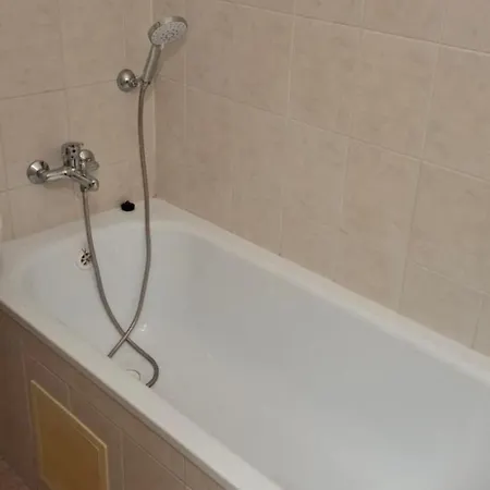 Hostel Serzio 2 *